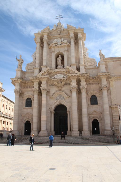 La Casa Di Ilde Al Duomo - Ortigia Holidays Syracuse Exteriér fotografie